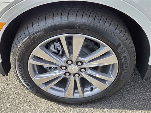 New 2026 Cadillac XT5 Premium Luxury w/ Driver Assist Package image 9