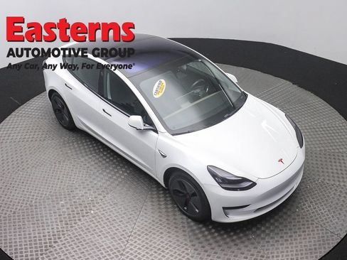 Used 2018 Tesla Model 3 Long Range RWD image 3