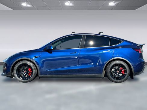 Used 2021 Tesla Model Y Performance image 2