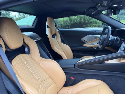 Used 2026 Chevrolet Corvette Stingray Preferred Conv w/ Z51 Performance Package RWD image 16