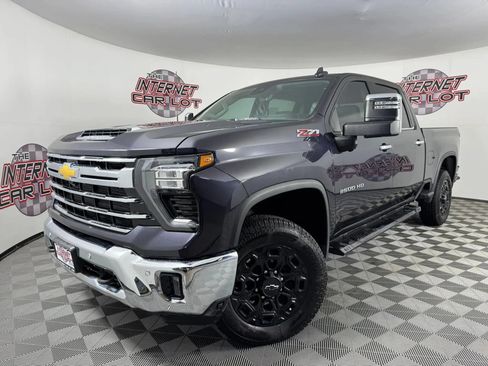 Used 2024 Chevrolet Silverado 2500 LTZ w/ LTZ Premium Package AWD/4WD image 1