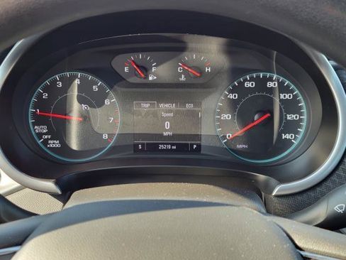 Used 2025 Chevrolet Malibu LT FWD image 11