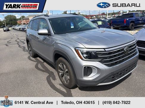 Used 2024 Volkswagen Atlas SE AWD/4WD image 1