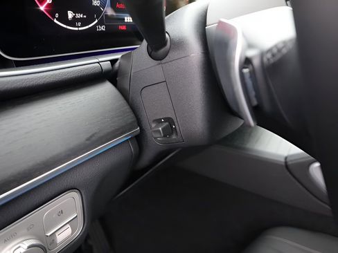 Certified 2026 Mercedes-Benz GLE 350 4MATIC image 36