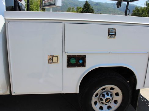 Used 2024 Chevrolet Silverado 3500 W/T w/ WT Convenience Package AWD/4WD image 46