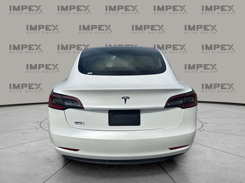 Used 2021 Tesla Model 3 Long Range AWD/4WD image 4