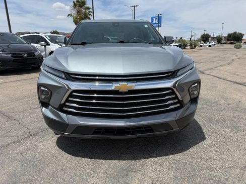 Used 2024 Chevrolet Blazer Premier w/ Driver Confidence II Package FWD image 2