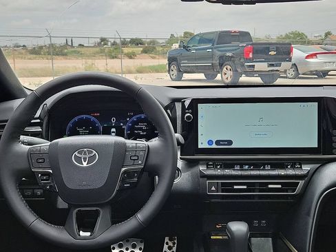 Used 2025 Toyota Camry XSE FWD image 14