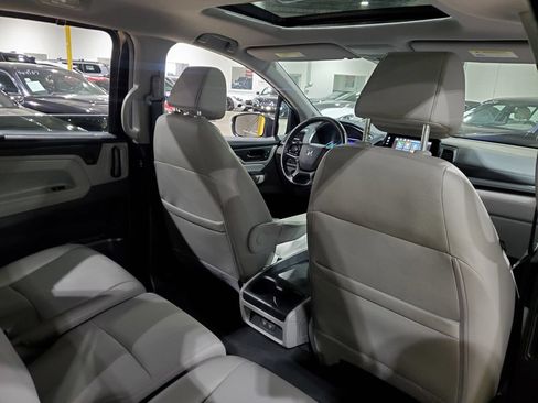 Used 2019 Honda Odyssey EX-L image 22