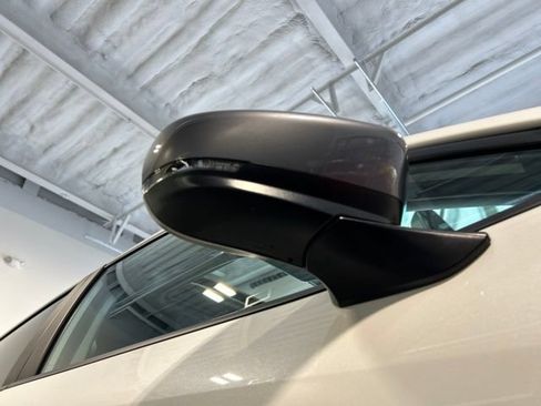 Used 2026 Subaru Crosstrek 2.5i Premium AWD/4WD image 40