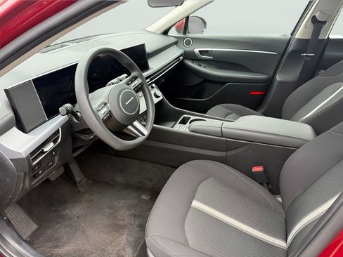 Used 2025 Hyundai Sonata SEL FWD image 5