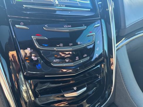 Used 2019 Cadillac Escalade ESV Platinum image 13