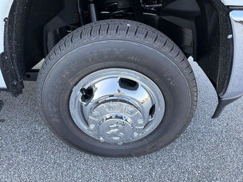 New 2026 RAM 3500 Tradesman AWD/4WD image 11