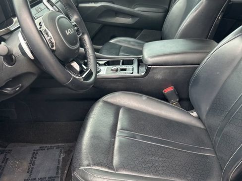 Used 2022 Kia Sorento S FWD image 24