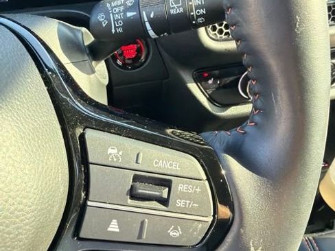 Used 2025 Honda HR-V Sport image 15
