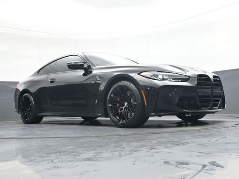 Used 2024 BMW M4 Coupe w/ Executive Package RWD image 30