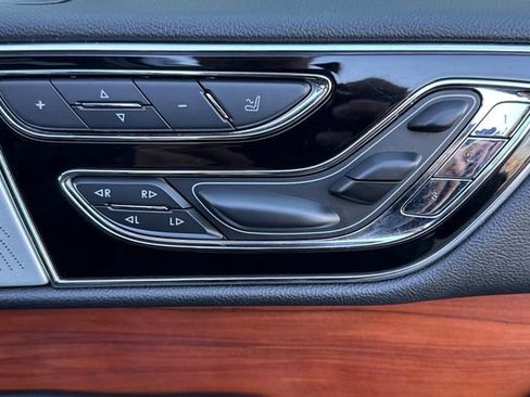 Used 2020 Lincoln Navigator L Reserve w/ Equipment Group 208A Reserve image 24