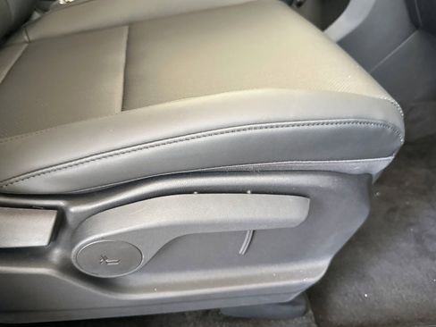 Certified 2025 Hyundai Santa Fe SEL image 22