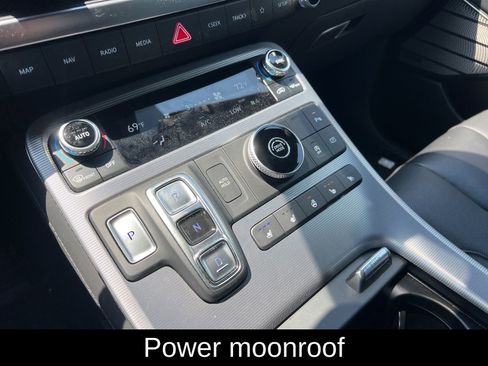 Used 2025 Hyundai Palisade Calligraphy FWD image 11