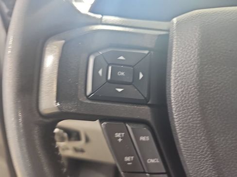 Used 2020 Ford F150 XLT w/ Equipment Group 302A Luxury AWD/4WD image 21