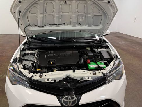 Used 2017 Toyota Corolla L FWD image 85