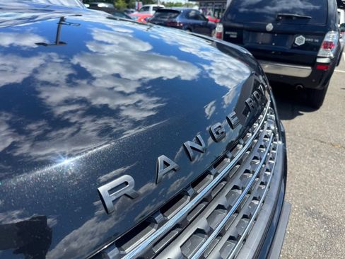Used 2017 Land Rover Range Rover SV Autobiography Dynamic AWD/4WD image 13