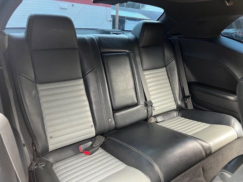 Used 2009 Dodge Challenger R/T image 17