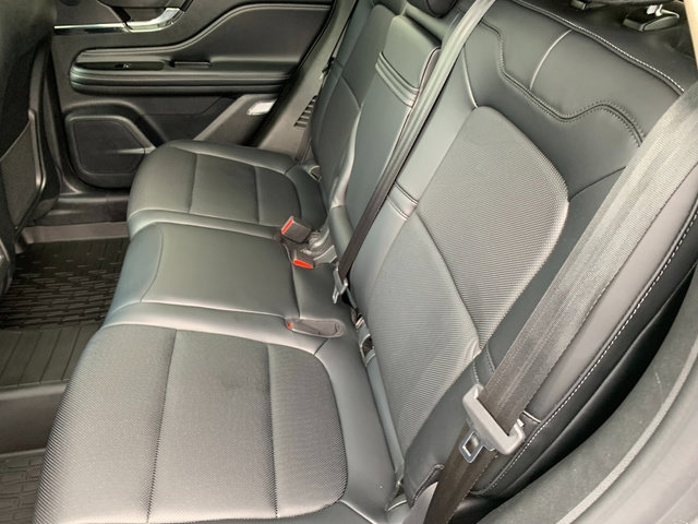 Certified 2025 Lincoln Corsair AWD w/ Equipment Group 101A image 17