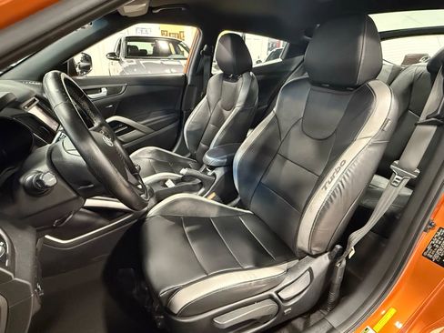 Used 2016 Hyundai Veloster Turbo image 8