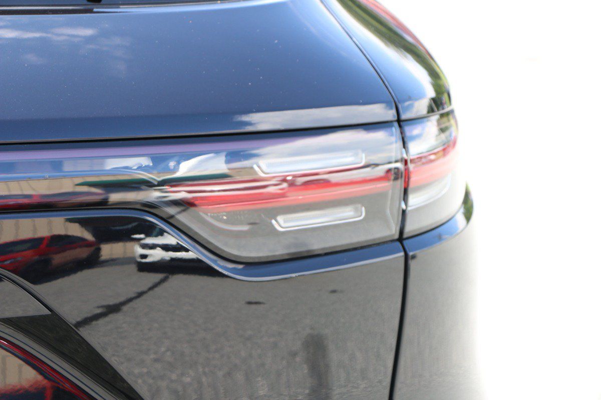 Used 2019 Porsche Cayenne S AWD/4WD image 6