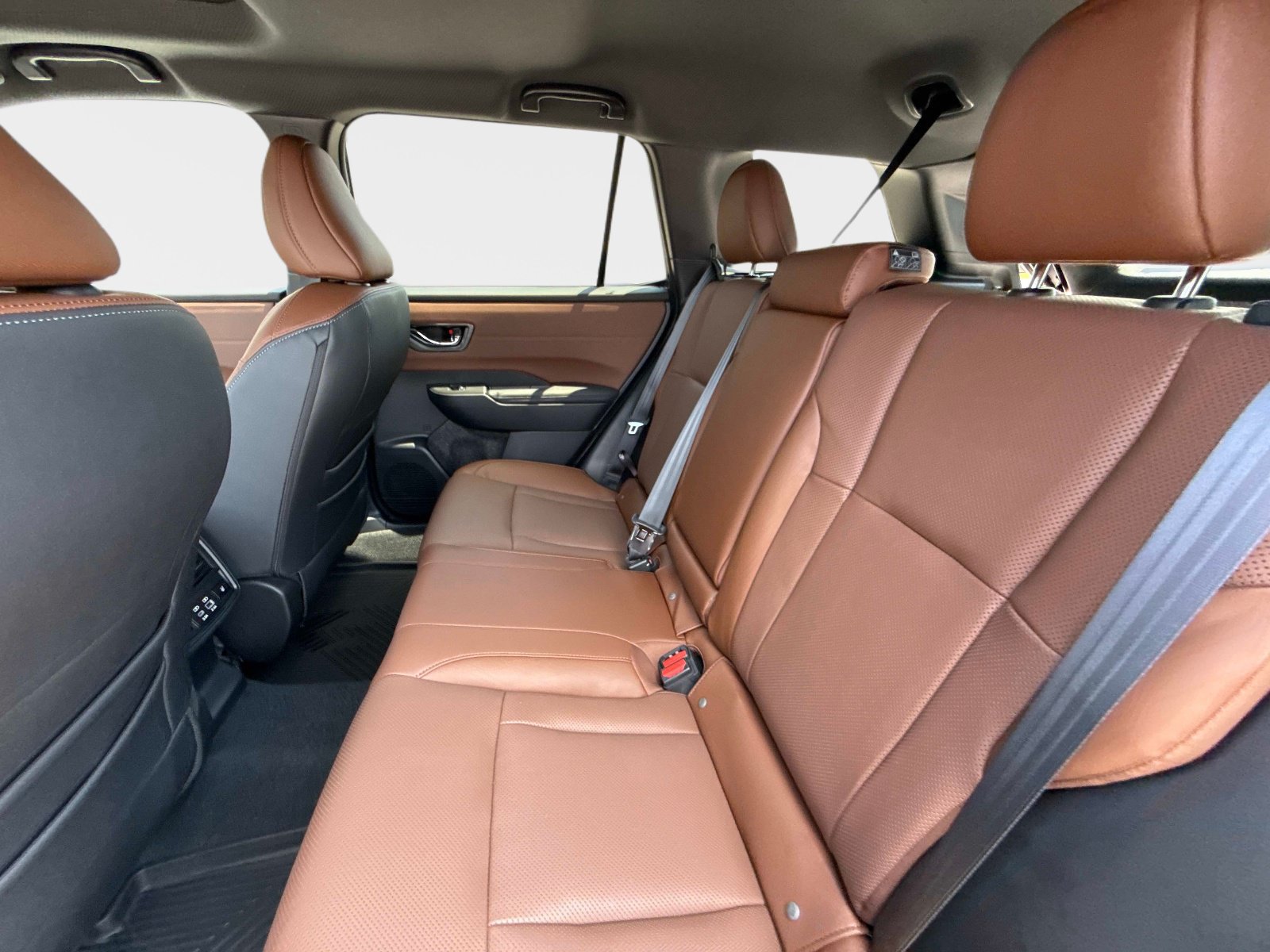 New 2026 Subaru Outback Touring XT AWD/4WD image 15