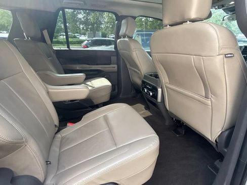 Used 2020 Ford Expedition XLT w/ Equipment Group 202A RWD image 22