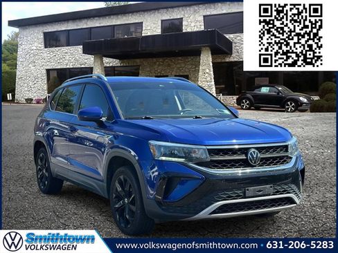 Used 2024 Volkswagen Taos SE FWD image 1