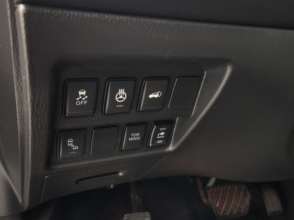 Used 2019 Nissan Pathfinder SL w/ Rock Creek Edition FWD image 23