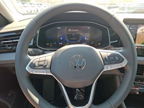 New 2026 Volkswagen Jetta SE FWD image 15