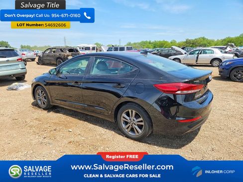 Used 2017 Hyundai Elantra SE FWD image 3
