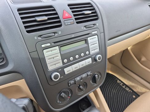 Used 2007 Volkswagen Jetta Wolfsburg Edition FWD image 25