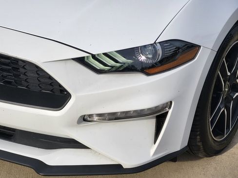 Used 2023 Ford Mustang Premium image 7