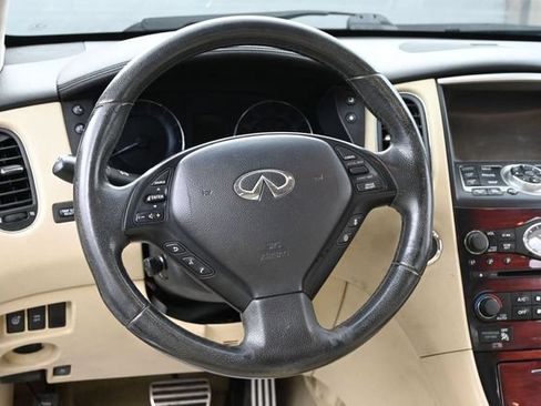 Used 2017 INFINITI QX50 AWD w/ Technology Package image 28