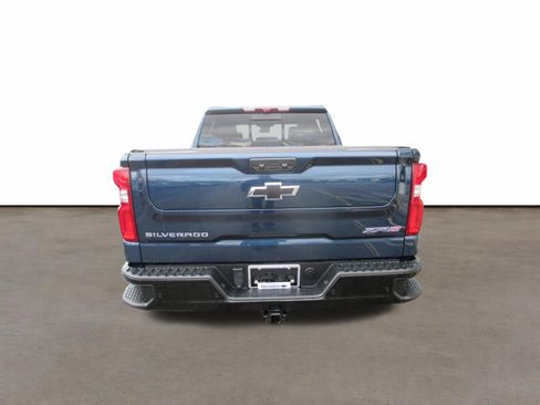 Used 2023 Chevrolet Silverado 1500 ZR2 w/ Technology Package image 4