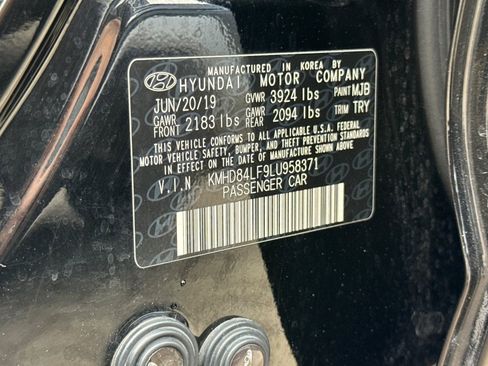 Used 2020 Hyundai Elantra Limited w/ Cargo Package (C1) image 27