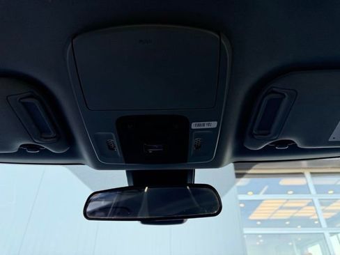 Used 2024 Toyota Camry SE image 20