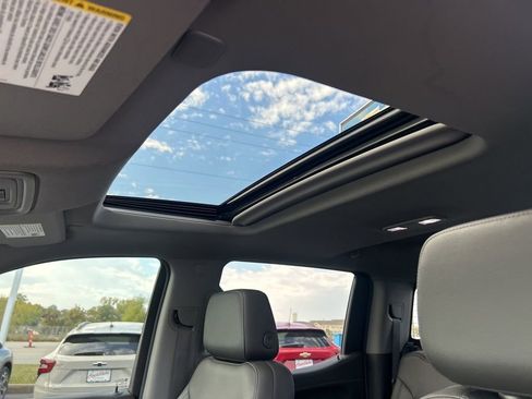 Used 2022 Chevrolet Silverado 1500 LTZ w/ LTZ Convenience Package II image 24