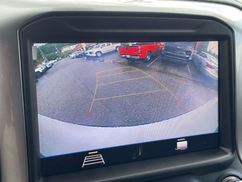 Used 2021 Chevrolet Silverado 1500 LT RWD image 13
