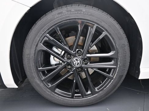 Used 2025 Toyota Camry SE w/ Convenience Package FWD image 14