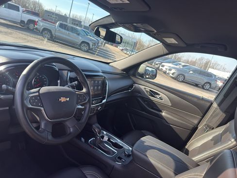 Used 2023 Chevrolet Traverse LT AWD/4WD image 26
