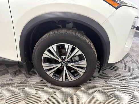 Used 2023 Nissan Rogue SV w/ SV Premium B Package FWD image 13
