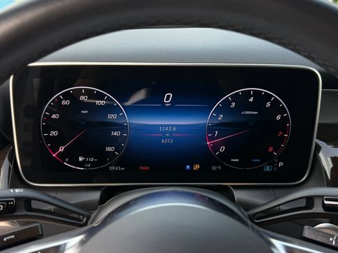 Used 2025 Mercedes-Benz GLC 300 image 21