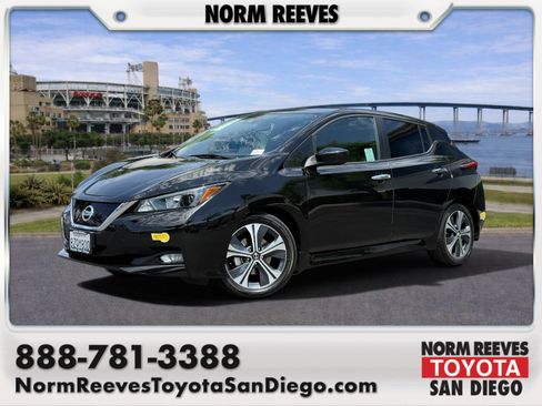 Used 2022 Nissan Leaf SV FWD image 1