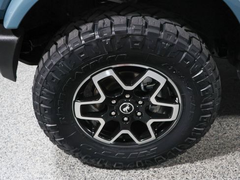 Used 2021 Ford Bronco Outer Banks AWD/4WD image 12